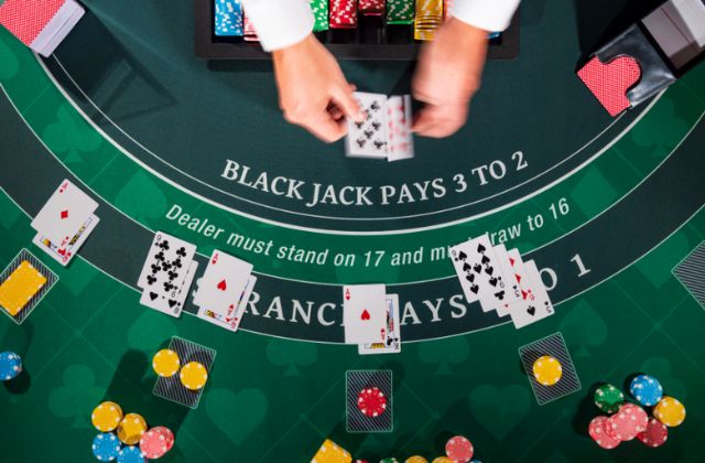 Cách chơi Blackjack dễ thắng